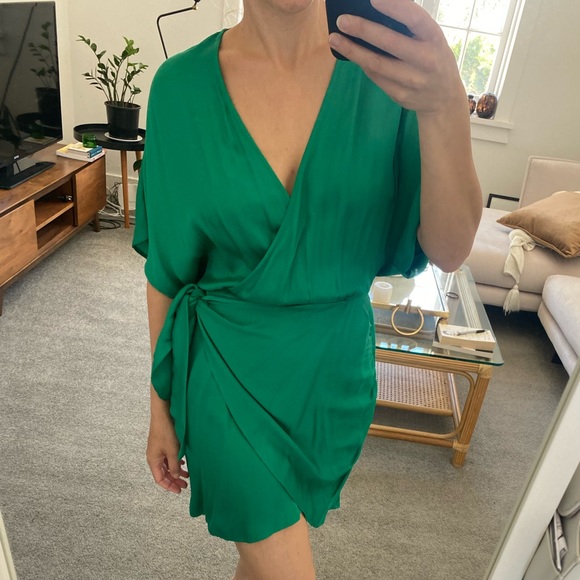 Zara satin wrap dress green sXS - Picture 3 of 5